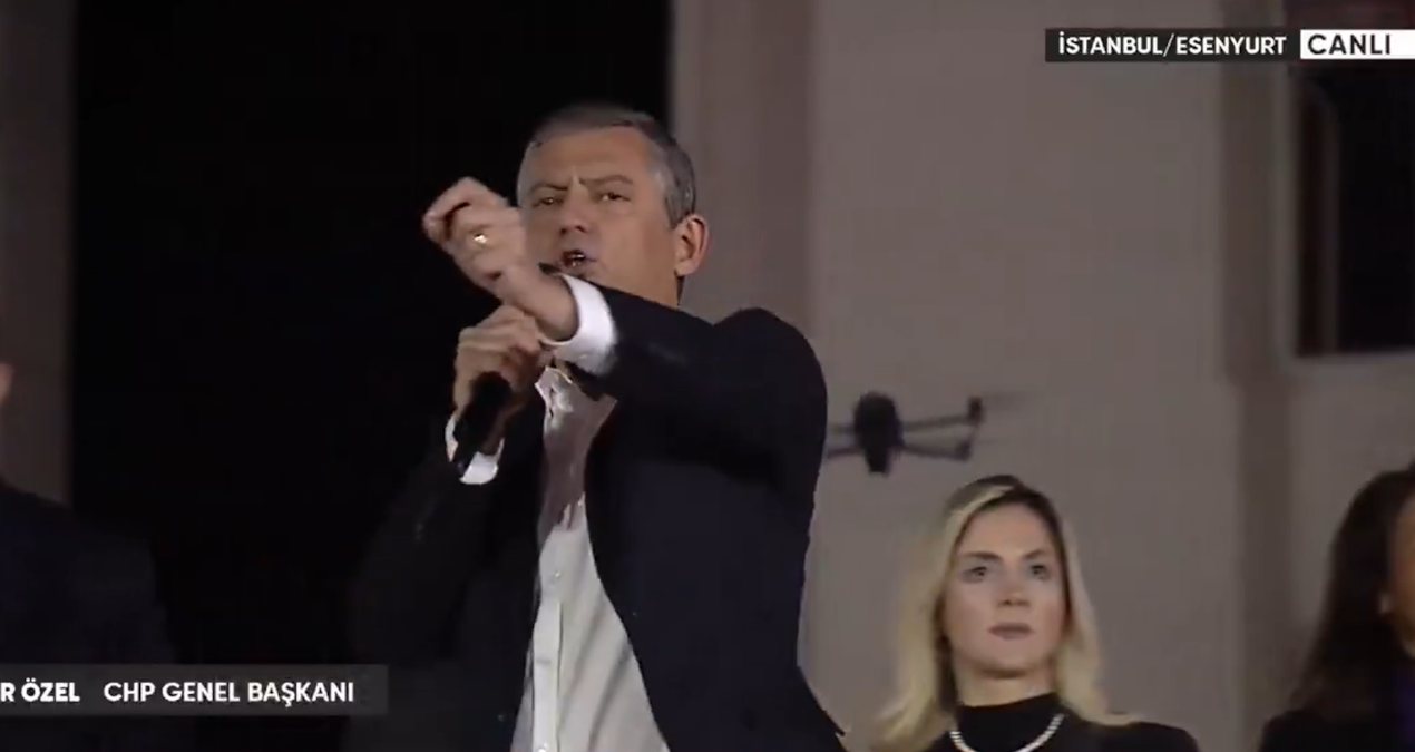 Özgür Özeldən şok ittiham: 5,5 milyon TL qırmızı karta yatırılıb