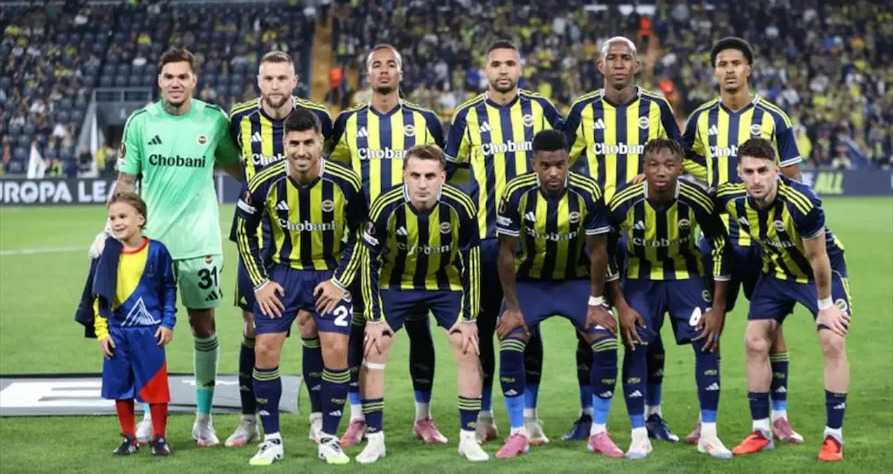 Fənərbaxça "Qalatasaray"dan aldığı futbolçunu göndərir